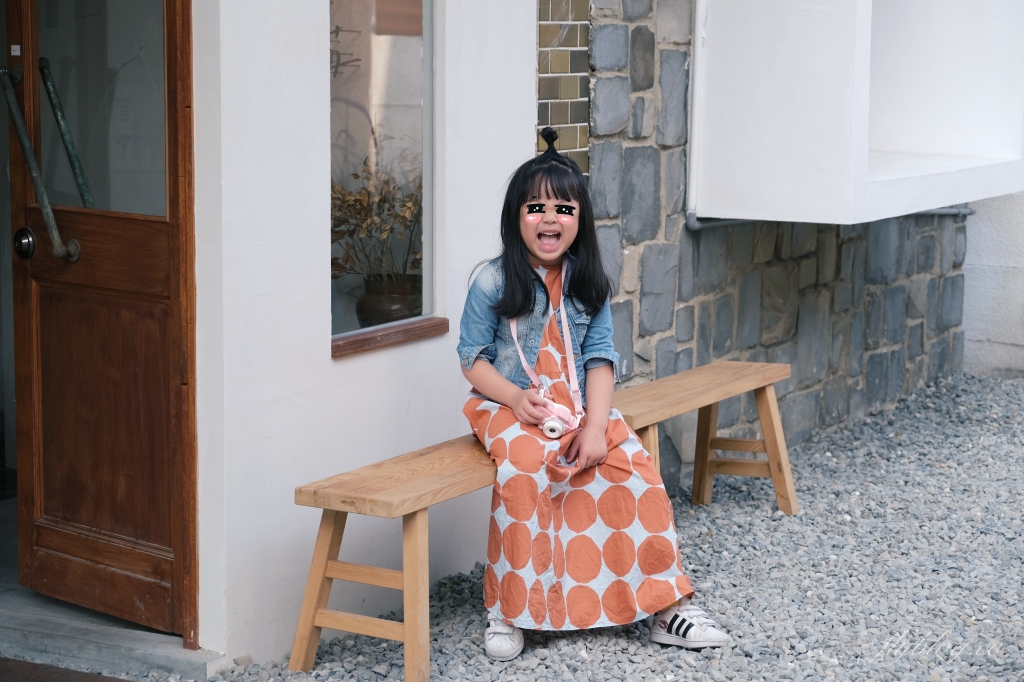 嘉義東區｜荏苒咖啡｜霜空咖啡最新力作，嘉義公園旁的靜謐老宅咖啡館 @飛天璇的口袋