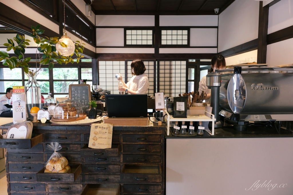 新竹西區｜李克承博士故居 a-moom｜在日式老宅裡品嚐超人氣山形吐司以及季節甜點 @飛天璇的口袋