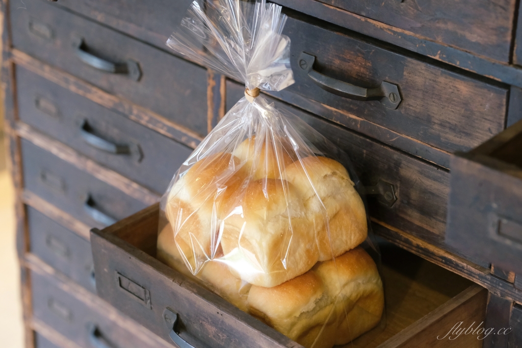 新竹西區｜李克承博士故居 a-moom｜在日式老宅裡品嚐超人氣山形吐司以及季節甜點 @飛天璇的口袋