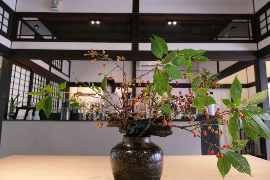 新竹西區｜李克承博士故居 a-moom｜在日式老宅裡品嚐超人氣山形吐司以及季節甜點 @飛天璇的口袋