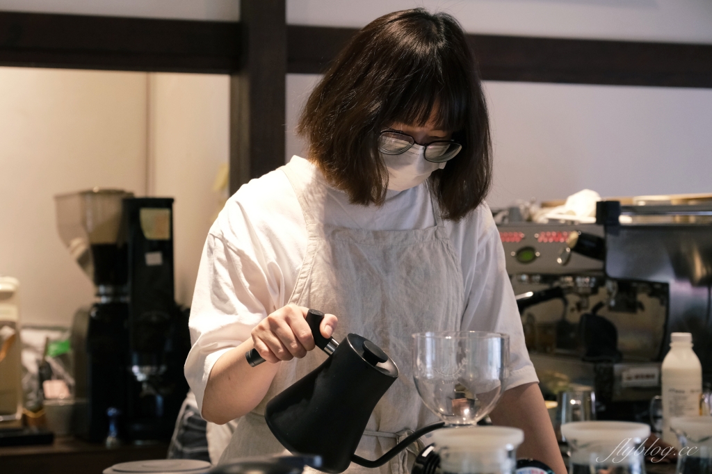 新竹西區｜李克承博士故居 a-moom｜在日式老宅裡品嚐超人氣山形吐司以及季節甜點 @飛天璇的口袋