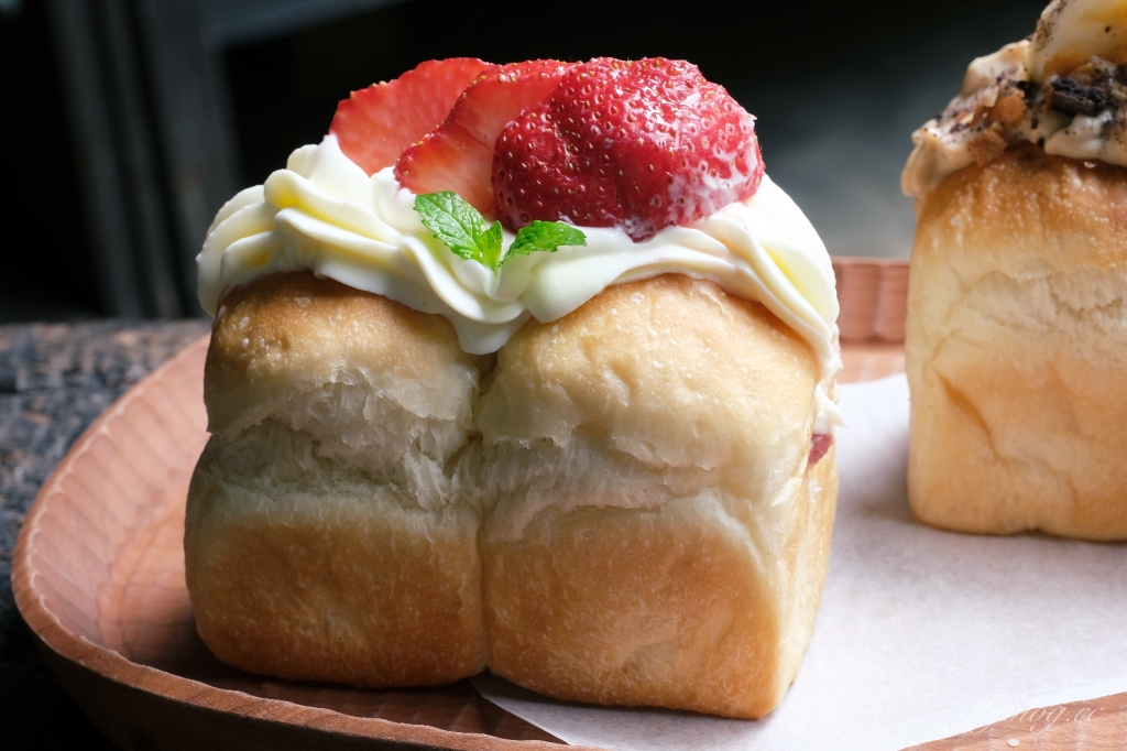 新竹西區｜李克承博士故居 a-moom｜在日式老宅裡品嚐超人氣山形吐司以及季節甜點 @飛天璇的口袋