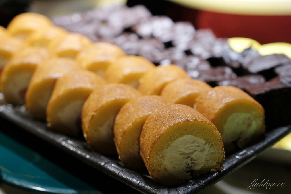 台北大安｜沾美西餐廳，台北70年老字號吃到飽，現烤牛排羊排豬腳，傳統甜點無限取用 @飛天璇的口袋