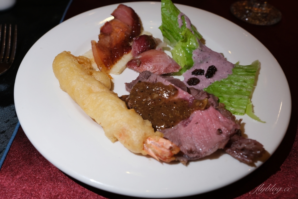 台北大安｜沾美西餐廳，台北70年老字號吃到飽，現烤牛排羊排豬腳，傳統甜點無限取用 @飛天璇的口袋