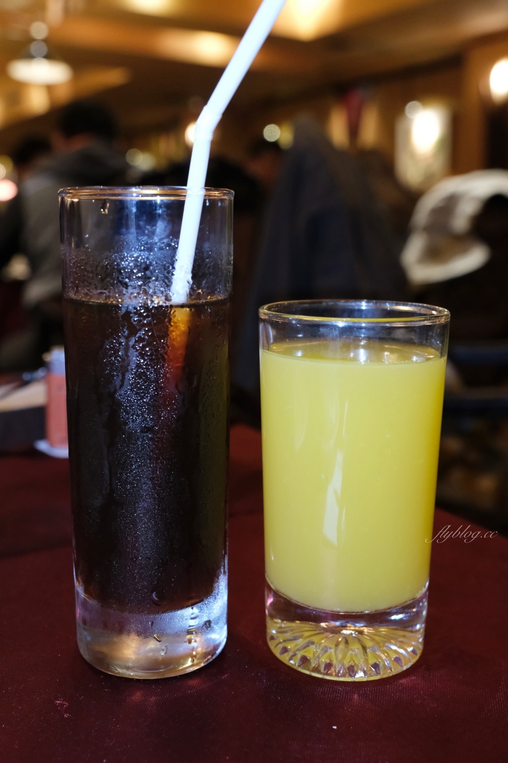 台北大安｜沾美西餐廳，台北70年老字號吃到飽，現烤牛排羊排豬腳，傳統甜點無限取用 @飛天璇的口袋