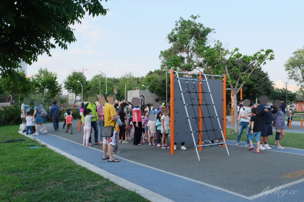 台中南屯｜黎新公園，可愛的大西瓜攀架共融式公園，台中南屯最佳大自然生態教室 @飛天璇的口袋