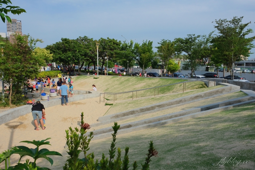 豐樂雕塑公園｜台灣第一座公立露天雕塑公園，台中捷運步行5分鐘抵達 @飛天璇的口袋