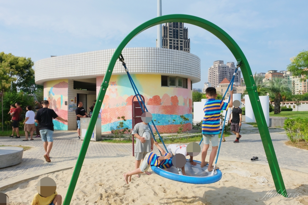 豐樂雕塑公園｜台灣第一座公立露天雕塑公園，台中捷運步行5分鐘抵達 @飛天璇的口袋