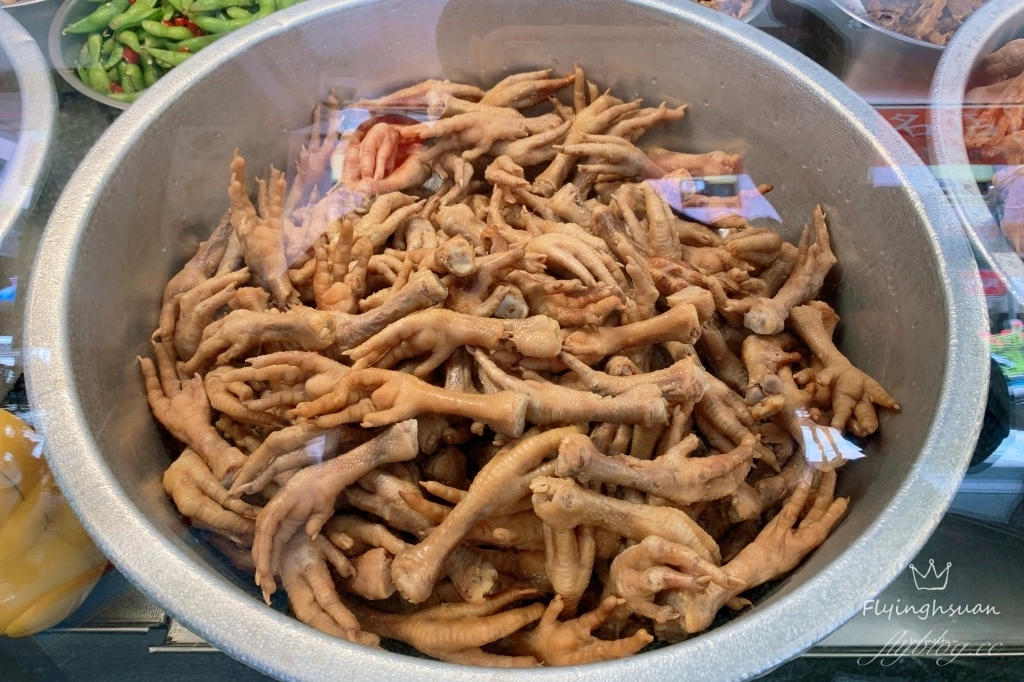 宜蘭礁溪|鴨喜露,在地飄香50餘年的滷味專賣,榮獲台灣百大名店推薦 @飛天璇的口袋 宜蘭礁溪|鴨喜露,在地飄香50餘年的滷味專賣,榮獲台灣百大名店推薦 @飛天璇的口袋