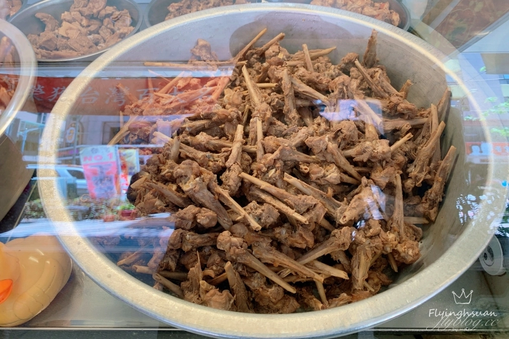 宜蘭礁溪|鴨喜露,在地飄香50餘年的滷味專賣,榮獲台灣百大名店推薦 @飛天璇的口袋 宜蘭礁溪|鴨喜露,在地飄香50餘年的滷味專賣,榮獲台灣百大名店推薦 @飛天璇的口袋