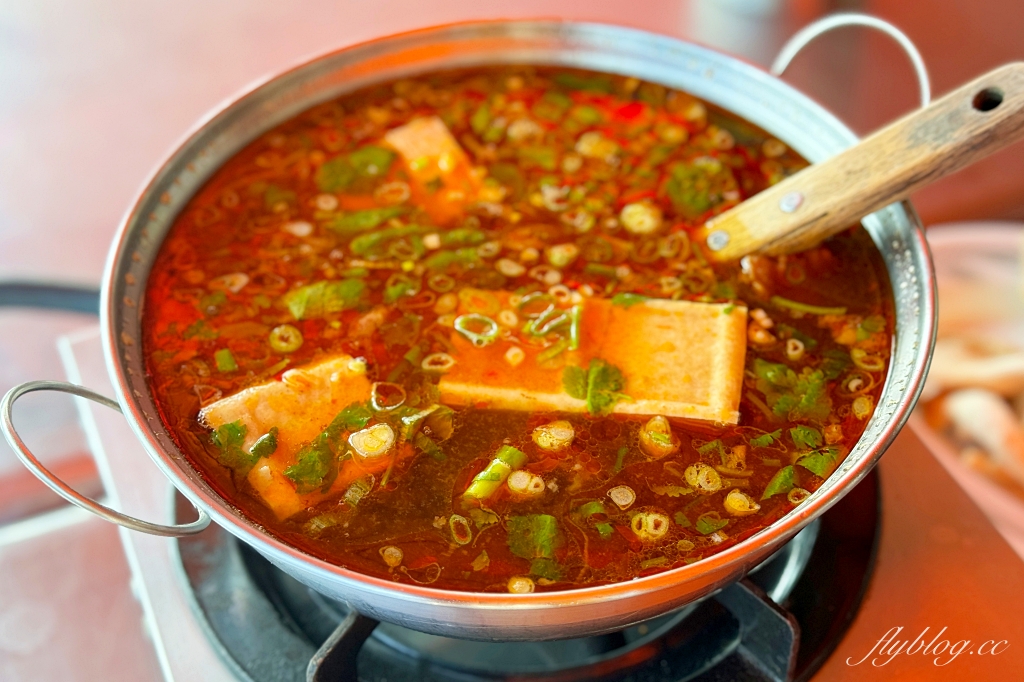 台中烏日｜張家晉牛雜．只賣白天的全牛料理，中午用餐時間座無虛席 @飛天璇的口袋