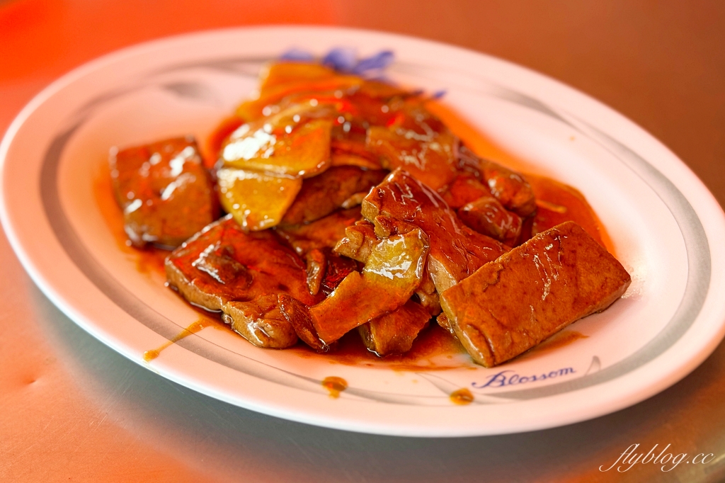 台中烏日｜張家晉牛雜．只賣白天的全牛料理，中午用餐時間座無虛席 @飛天璇的口袋