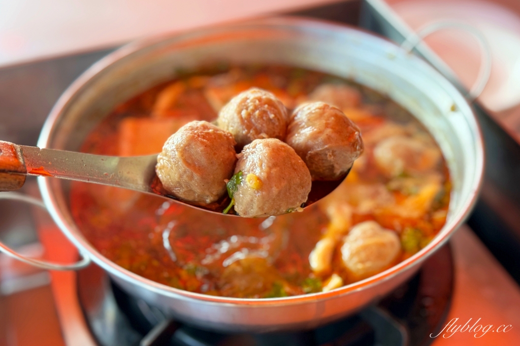 台中烏日｜張家晉牛雜．只賣白天的全牛料理，中午用餐時間座無虛席 @飛天璇的口袋