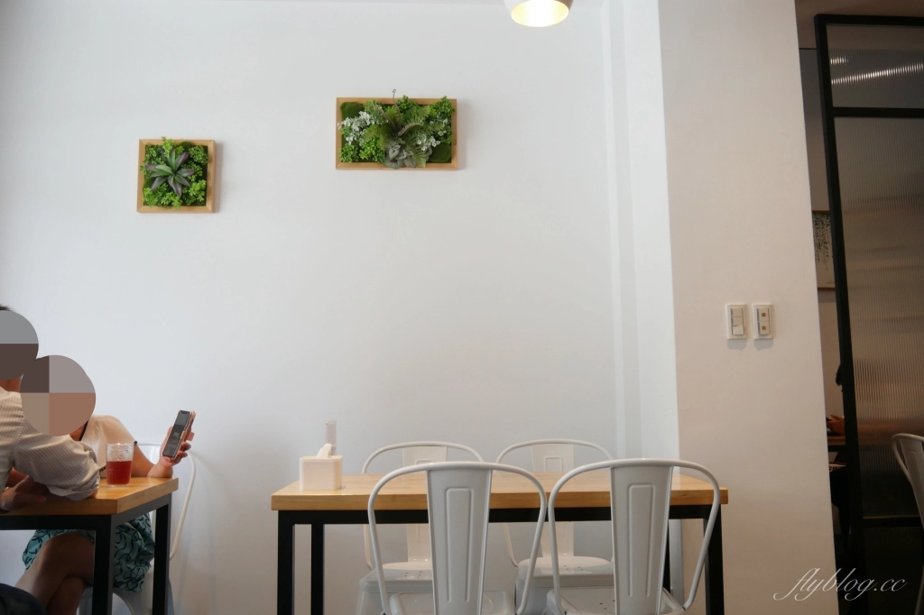 逐日早午餐  Day by Day ｜使用自然食材原型食物，北屯清新質感早午餐店 @飛天璇的口袋