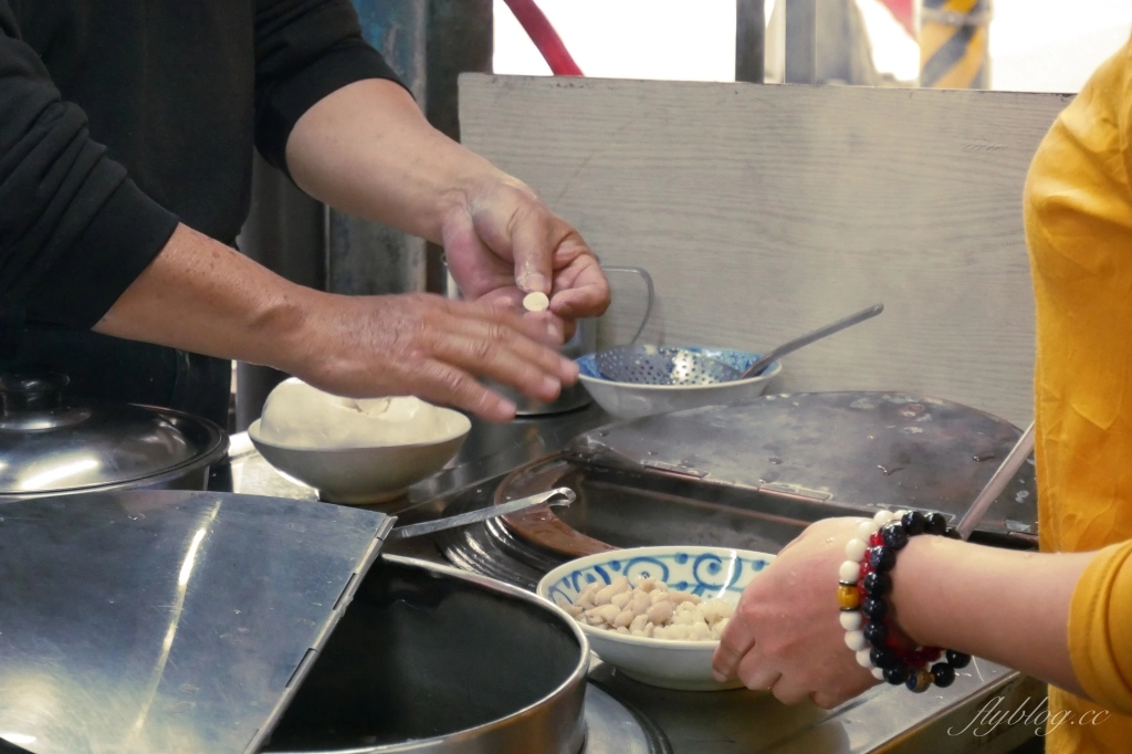 台中中區｜四季春甜食店．台中最老的冰品店，第二市場百年老店 @飛天璇的口袋