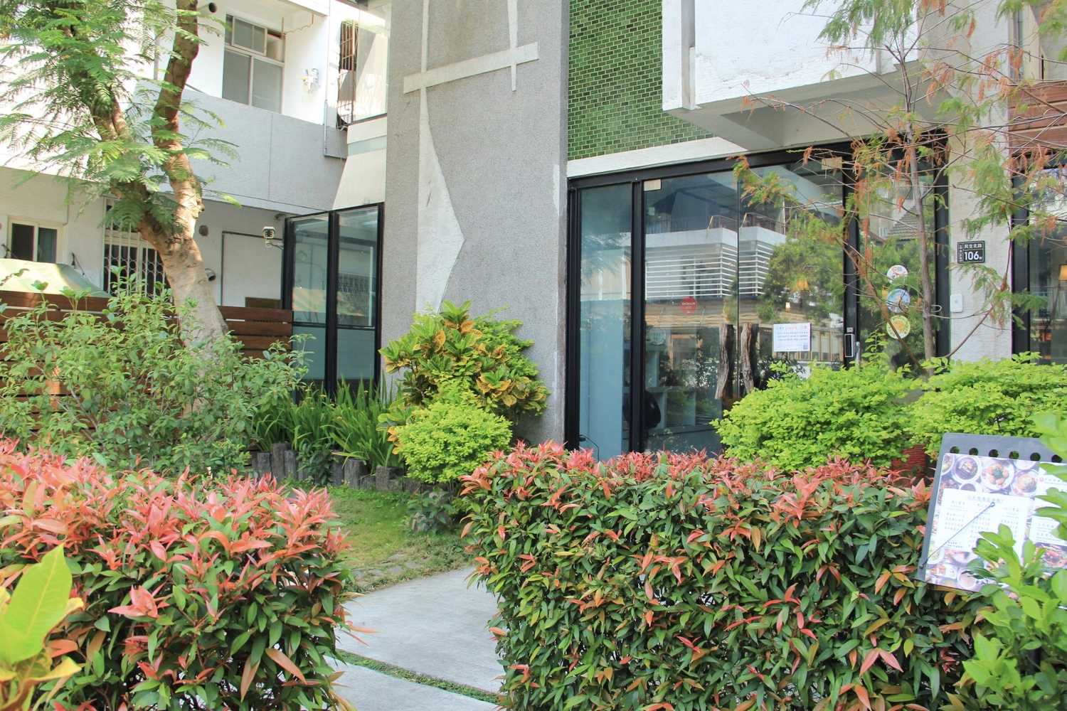 台中西區｜馨苑小料理，台中米其林必比登推薦，一個人也可以輕鬆吃台菜 @飛天璇的口袋