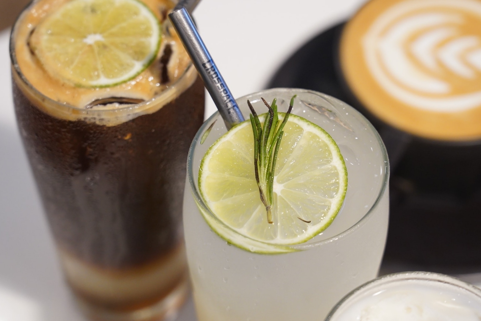 一物立方Cubix Cafe｜七期超美純白玻璃屋建築，隱身商辦大樓的早午餐店 @飛天璇的口袋