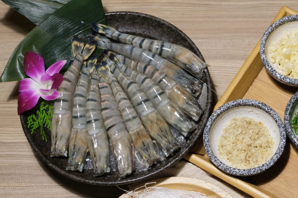 鮮蝦粉絲煲做法｜簡單易做的「鮮蝦粉絲煲食譜」，好吃又下飯宴客也有面子 @飛天璇的口袋