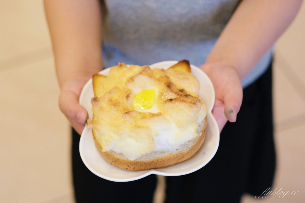 甜點食譜｜雲朵吐司作法｜美美的雲朵吐司，早上吃了心情好 @飛天璇的口袋