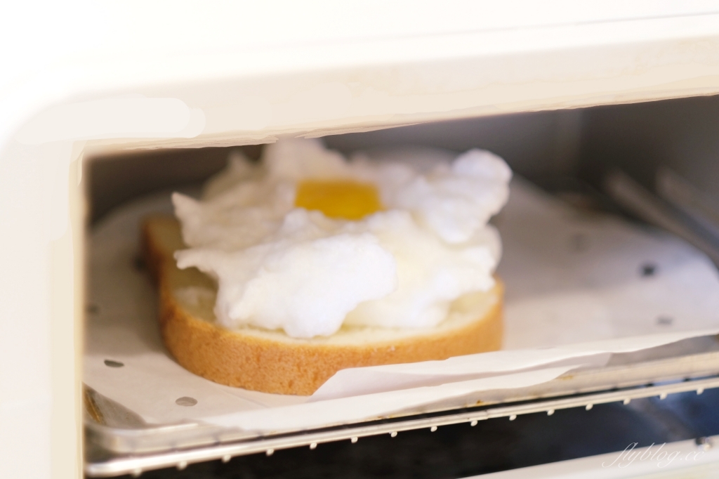 甜點食譜｜雲朵吐司作法｜美美的雲朵吐司，早上吃了心情好 @飛天璇的口袋