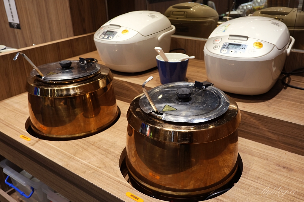 台中北屯｜本格和牛燒肉放題崇德店．築間燒肉吃到飽新品牌，588元以上火烤兩吃 @飛天璇的口袋