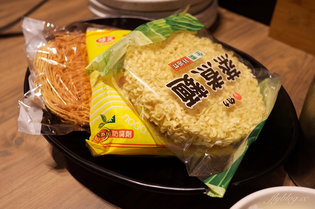 台中北屯｜本格和牛燒肉放題崇德店．築間燒肉吃到飽新品牌，588元以上火烤兩吃 @飛天璇的口袋