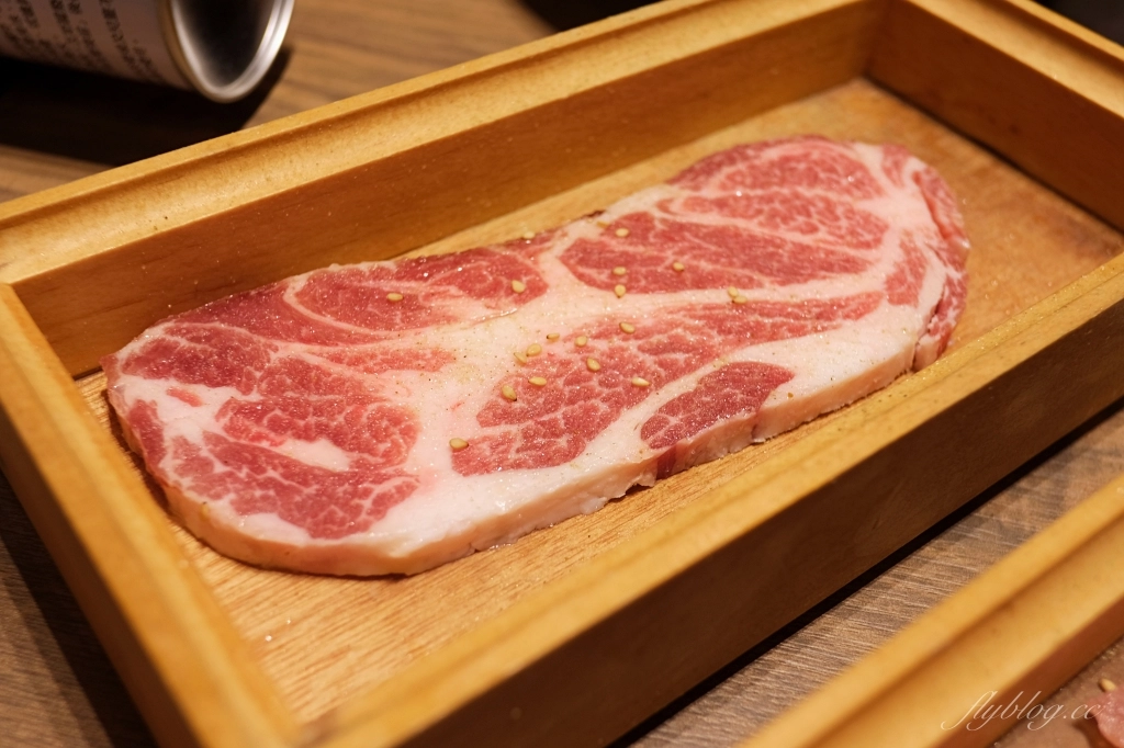 台中北屯｜本格和牛燒肉放題崇德店．築間燒肉吃到飽新品牌，588元以上火烤兩吃 @飛天璇的口袋