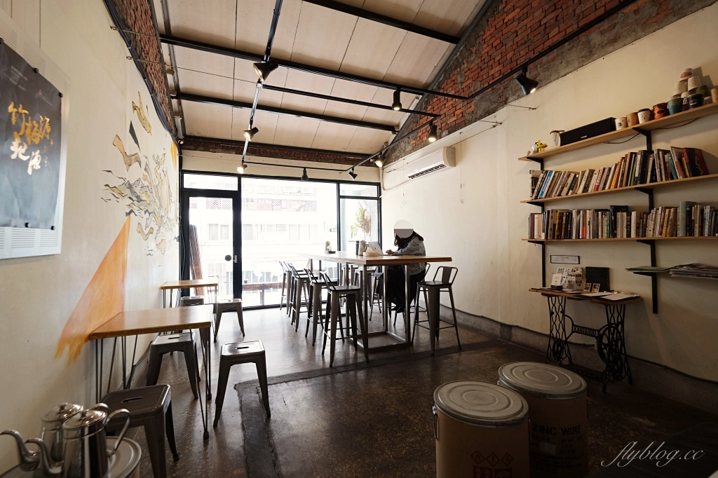 台中西區｜Coffee Stopover，隱身在模範街巷弄裡的咖啡館，台灣最棒25間咖啡館之一 @飛天璇的口袋