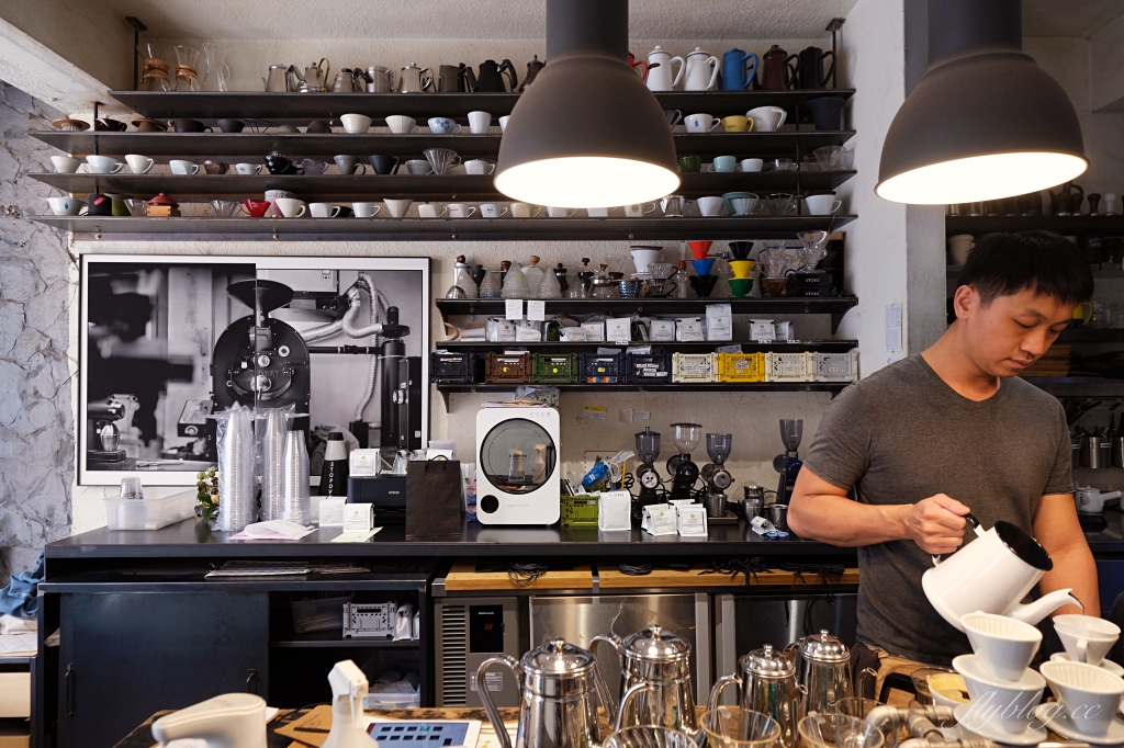 台中西區｜Coffee Stopover，隱身在模範街巷弄裡的咖啡館，台灣最棒25間咖啡館之一 @飛天璇的口袋