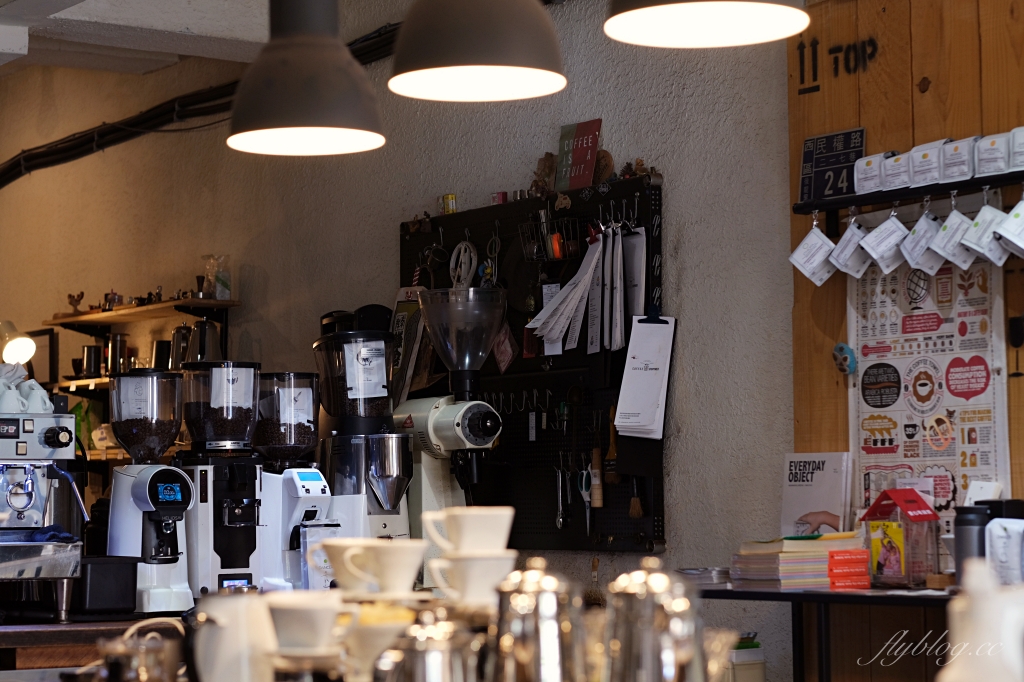 台中西區｜Coffee Stopover，隱身在模範街巷弄裡的咖啡館，台灣最棒25間咖啡館之一 @飛天璇的口袋