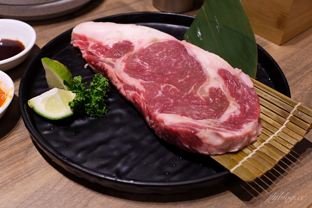 台中北屯｜本格和牛燒肉放題崇德店．築間燒肉吃到飽新品牌，588元以上火烤兩吃 @飛天璇的口袋