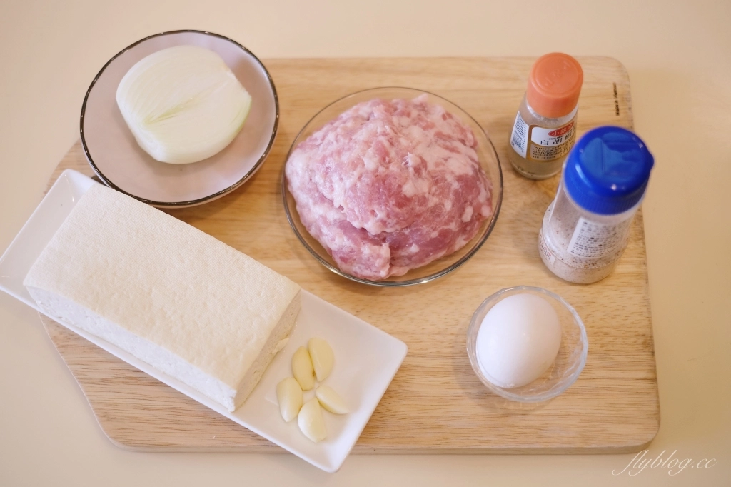 豆腐漢堡排做法｜讓小孩子秒殺的「漢堡排食譜」，高蛋白又營養的減脂盛品 @飛天璇的口袋