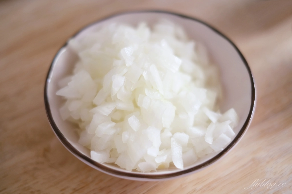 豆腐漢堡排做法｜讓小孩子秒殺的「漢堡排食譜」，高蛋白又營養的減脂盛品 @飛天璇的口袋