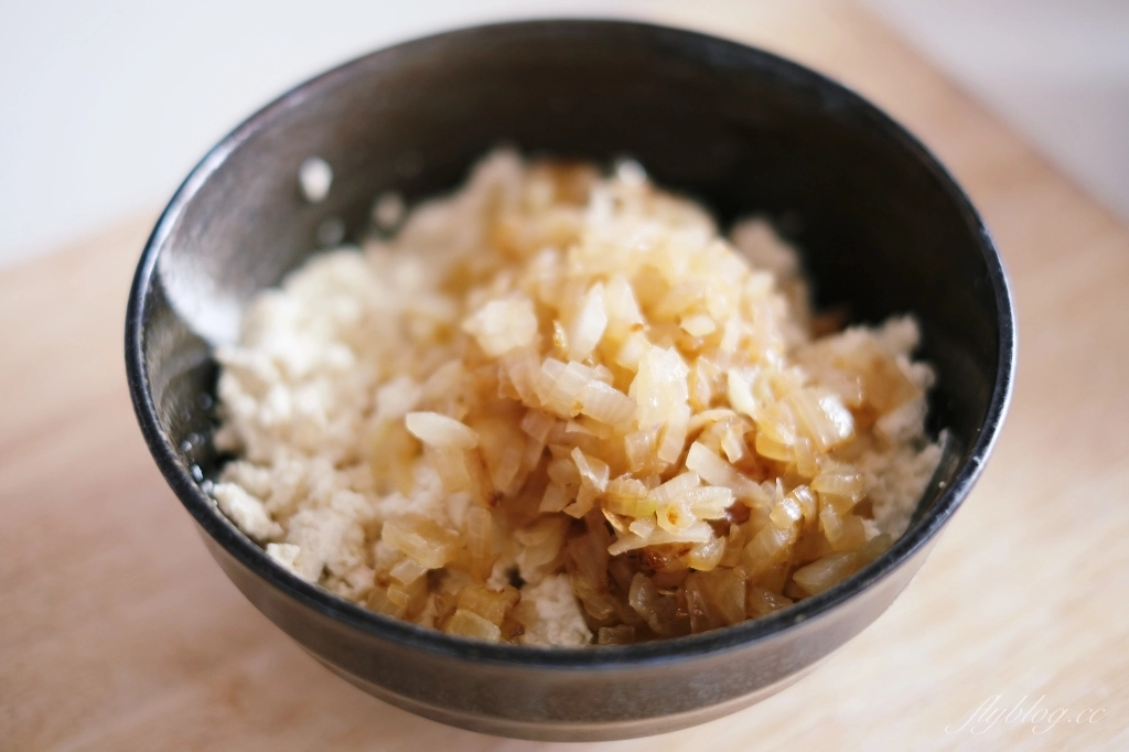 豆腐漢堡排做法｜讓小孩子秒殺的「漢堡排食譜」，高蛋白又營養的減脂盛品 @飛天璇的口袋