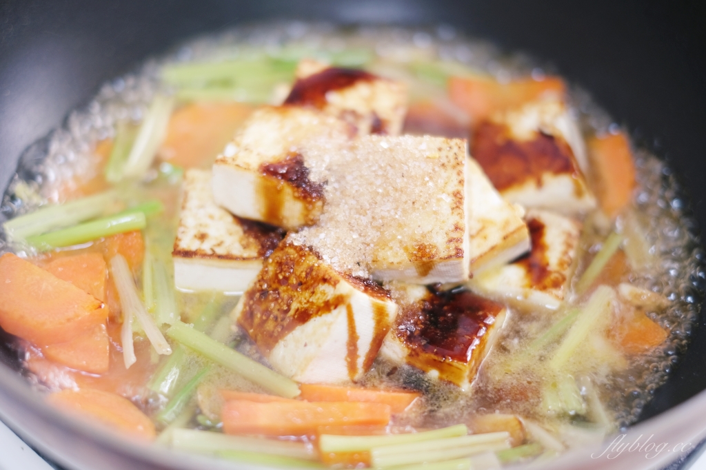 紅燒豆腐做法｜白飯的殺手！小孩子最愛的「紅燒豆腐食譜」這麼做 @飛天璇的口袋