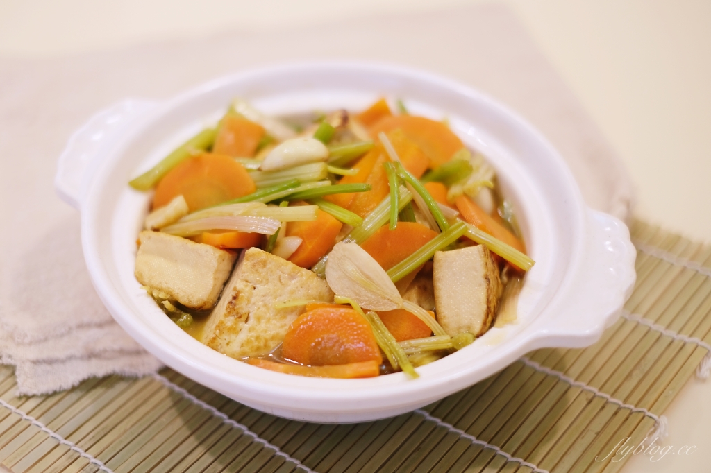 紅燒豆腐做法｜白飯的殺手！小孩子最愛的「紅燒豆腐食譜」這麼做 @飛天璇的口袋