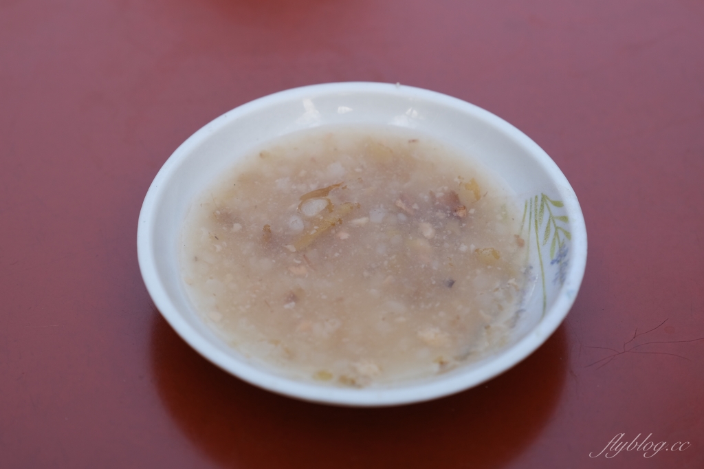 嘉義東區｜嘉義文化夜市生炒螺肉．30年來只賣這一樣，還沒開始營業客人就坐著等了 @飛天璇的口袋