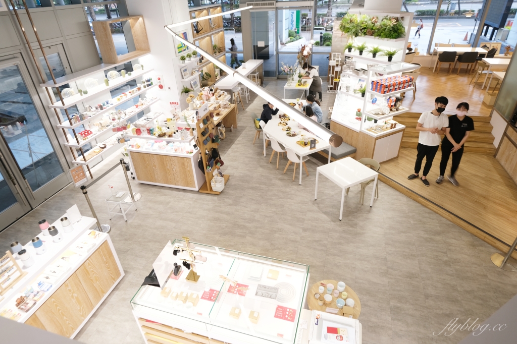 一物立方Cubix Cafe｜七期超美純白玻璃屋建築，隱身商辦大樓的早午餐店 @飛天璇的口袋