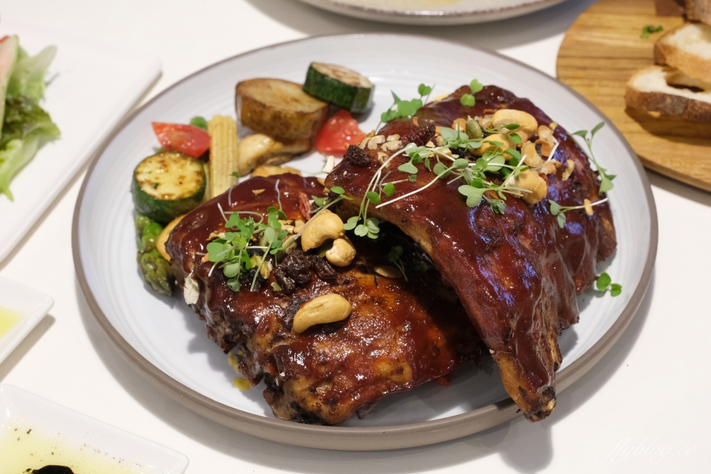 一物立方Cubix Cafe｜七期超美純白玻璃屋建築，隱身商辦大樓的早午餐店 @飛天璇的口袋