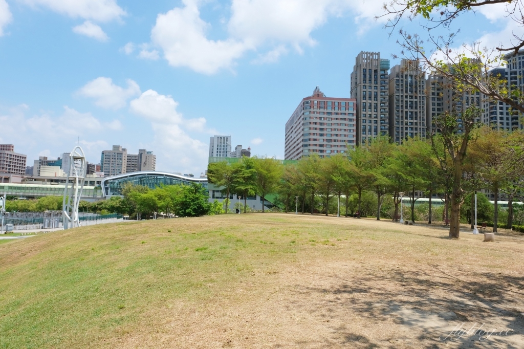 文心森林公園|戶外圓滿劇場、12感官遊戲設施、溜冰場、寵物專區 @飛天璇的口袋 文心森林公園|戶外圓滿劇場、12感官遊戲設施、溜冰場、寵物專區 @飛天璇的口袋