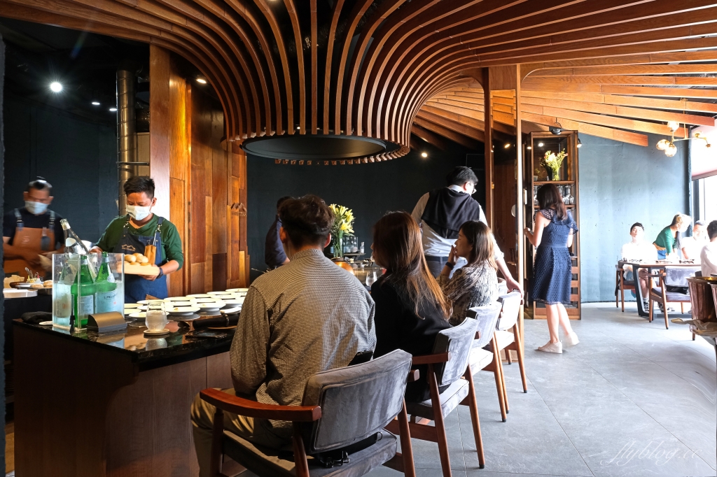 Mathariri 山菜野寮餐廳｜南台灣最難訂的餐廳之一「Mathariri 」，AKAME最新品牌無菜單料理 @飛天璇的口袋