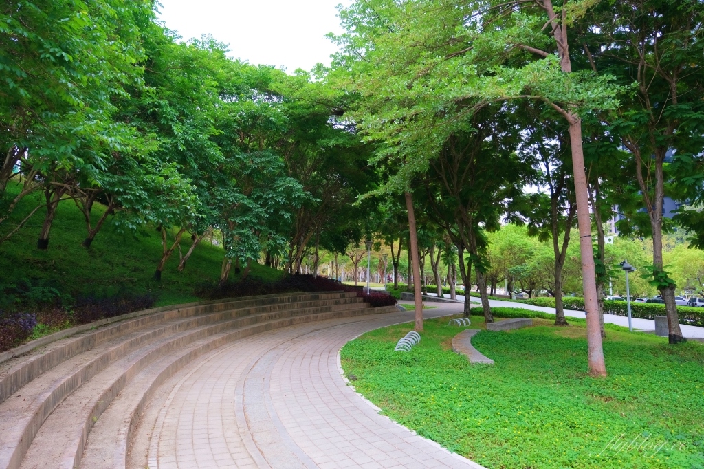 文心森林公園|戶外圓滿劇場、12感官遊戲設施、溜冰場、寵物專區 @飛天璇的口袋 文心森林公園|戶外圓滿劇場、12感官遊戲設施、溜冰場、寵物專區 @飛天璇的口袋