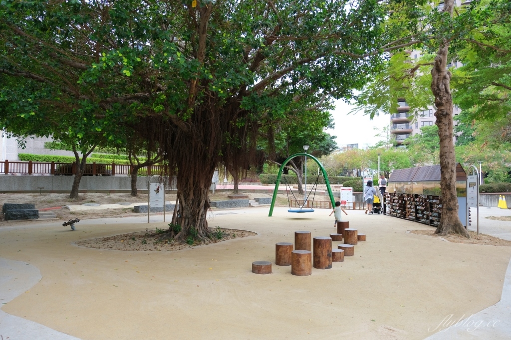 文心森林公園|戶外圓滿劇場、12感官遊戲設施、溜冰場、寵物專區 @飛天璇的口袋 文心森林公園|戶外圓滿劇場、12感官遊戲設施、溜冰場、寵物專區 @飛天璇的口袋