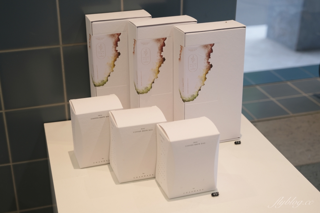 【台中西區】 VWIII草悟道：世界沖煮賽冠軍王策咖啡廳，台中店座落於勤美草悟道旁 @飛天璇的口袋