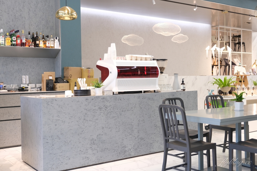 【台中西區】 VWIII草悟道：世界沖煮賽冠軍王策咖啡廳，台中店座落於勤美草悟道旁 @飛天璇的口袋