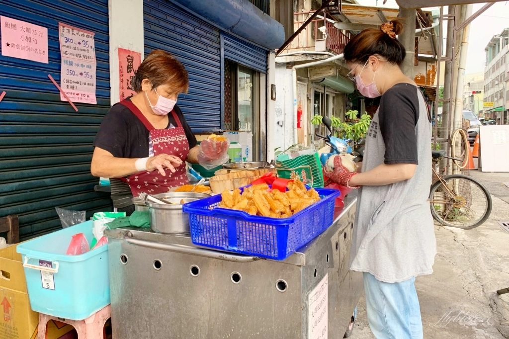 台中東區｜育英路阿婆飯糰，超大飯糰一顆飯糰，飽到中午也吃不下了 @飛天璇的口袋