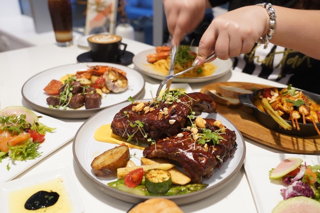 一物立方Cubix Cafe｜七期超美純白玻璃屋建築，隱身商辦大樓的早午餐店 @飛天璇的口袋