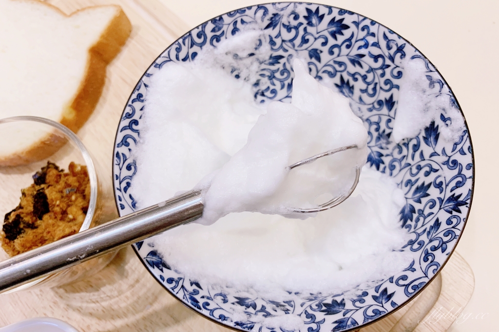 甜點食譜｜雲朵吐司作法｜美美的雲朵吐司，早上吃了心情好 @飛天璇的口袋