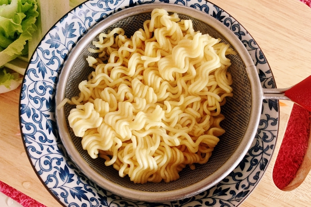 印尼炒泡麵做法|號稱史上最便宜的印尼炒泡麵怎麼做?一盤成本不到$20元輕鬆上桌 @飛天璇的口袋 印尼炒泡麵做法|號稱史上最便宜的印尼炒泡麵怎麼做?一盤成本不到$20元輕鬆上桌 @飛天璇的口袋