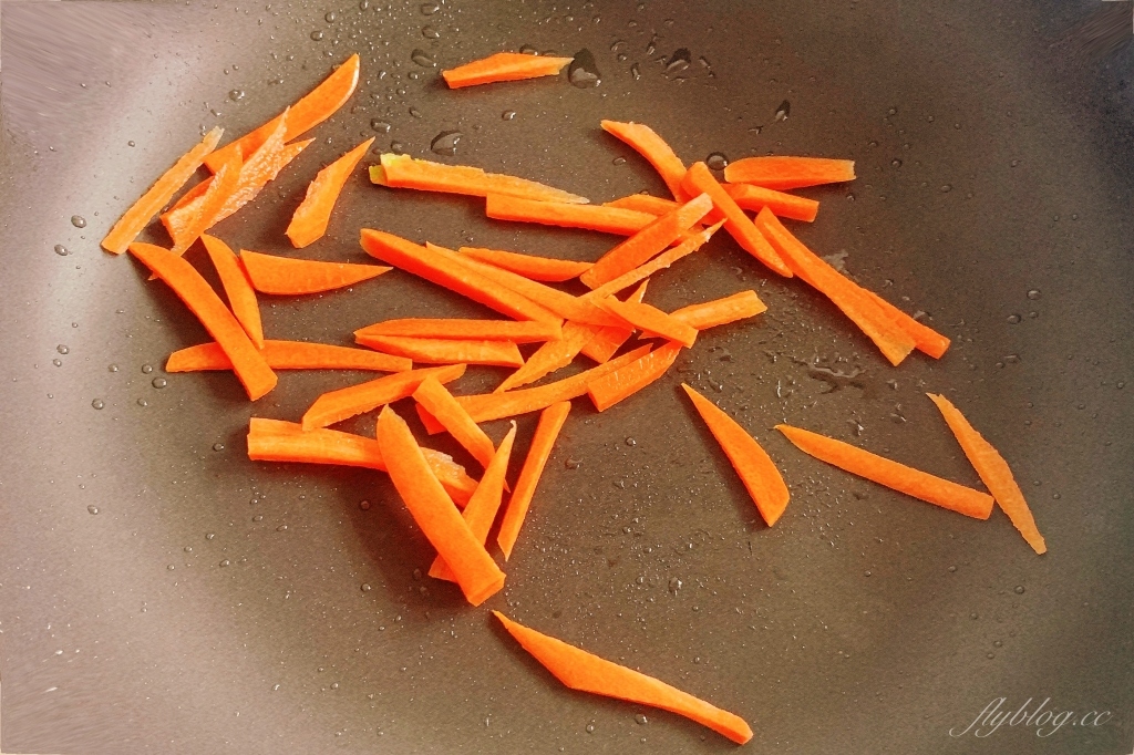 印尼炒泡麵做法｜號稱史上最便宜的印尼炒泡麵怎麼做？一盤成本不到$20元輕鬆上桌 @飛天璇的口袋